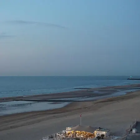 Zonnig Penthouse Met Panoramisch Zeezicht Appartement *