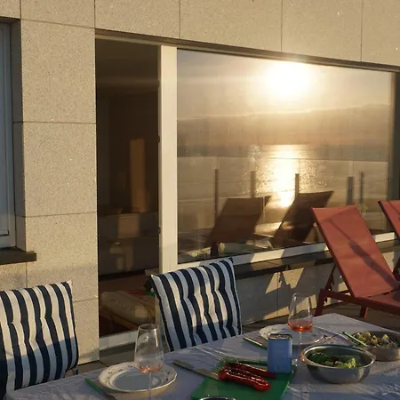Zonnig Penthouse Met Panoramisch Zeezicht Appartement *