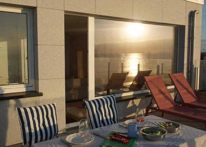 Zonnig Penthouse Met Panoramisch Zeezicht Appartement *